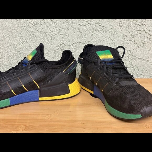 Size 11.5 - Adidas NMD R1 V2 Rio De Janeiro Athletic‎ Running Shoes FY1255 Men’s - Picture 5 of 12